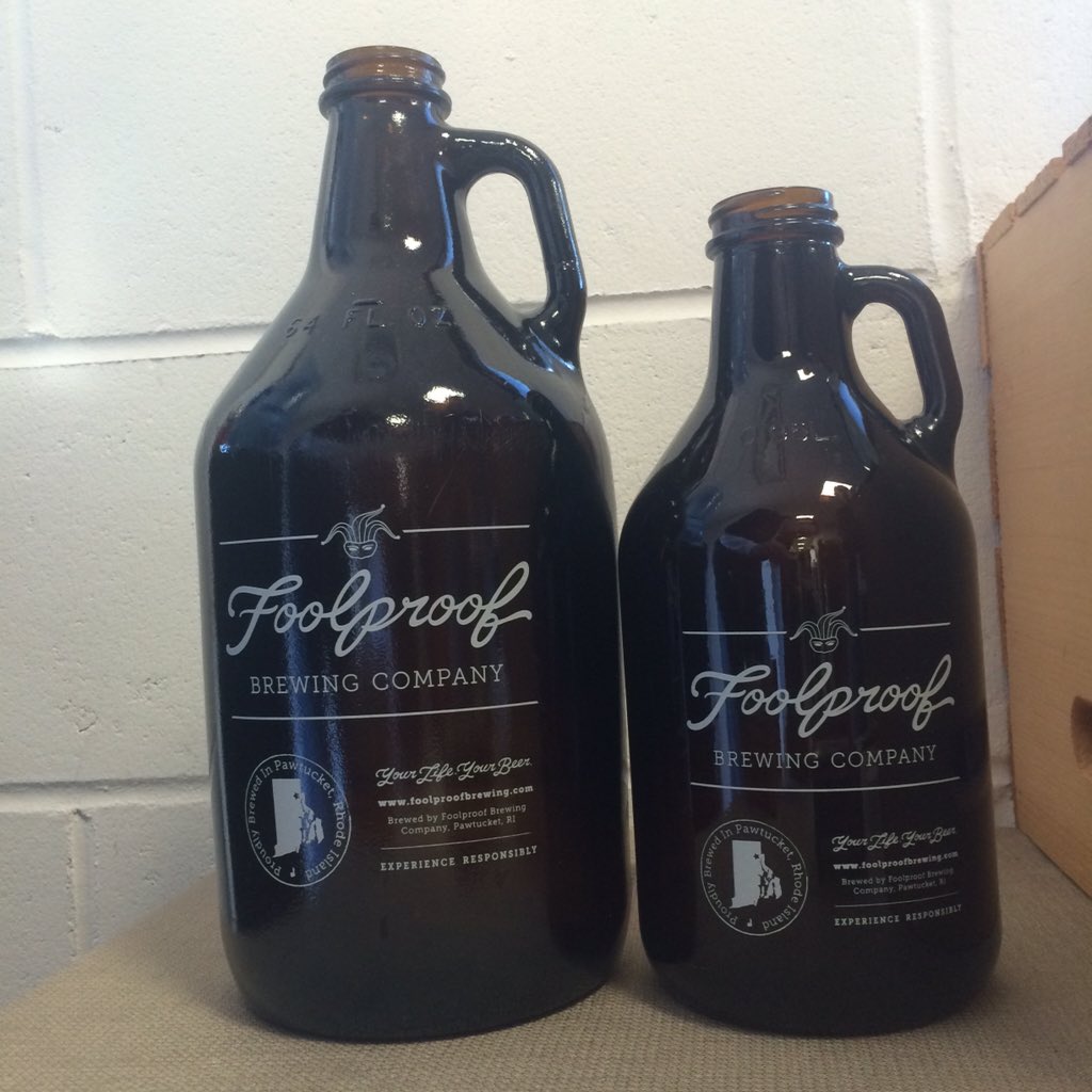MassBrewBros's tweet photo. @FoolproofBrew in #Pawtucket #RhodeIsland for tasting. #rhodybeer #craftbeer #backyahd #barstool #revery https://t.co/HeftfreUjO