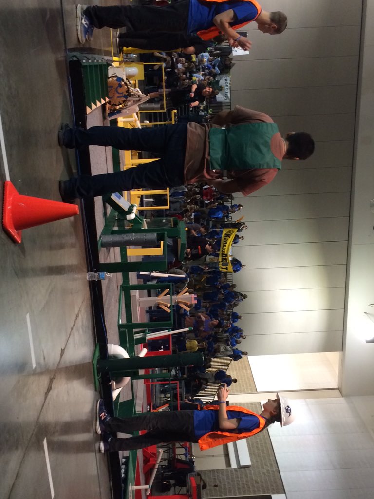 PCARobotics's tweet image. Round 2 of semis! Andrew and Whitney!