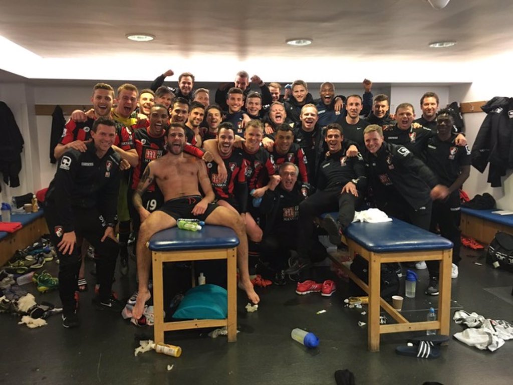 AdamSmith912's tweet photo. What an away win that is at Chelsea! What a feeling! #afcb 🍒🍒 https://t.co/yrHbgL4Dcf