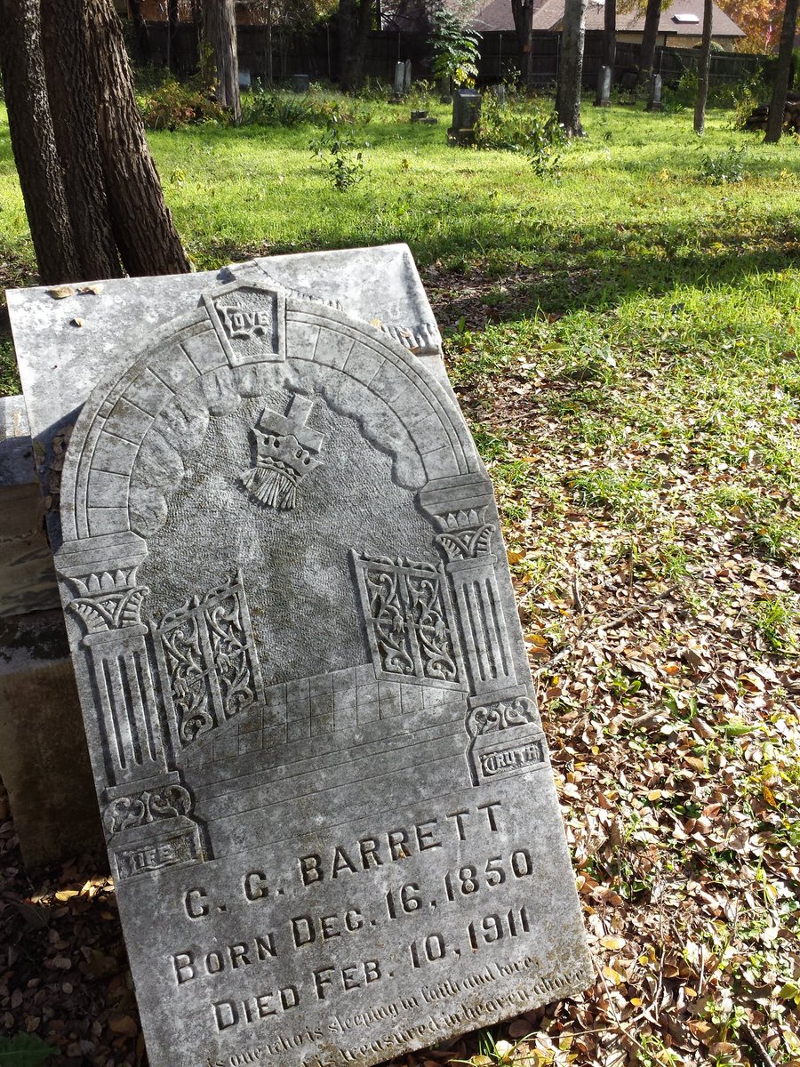 mar_go85's tweet photo. Vernoy Cemetery clean up. One of my fave projects of the year. @KeepTxBeautiful #keepgrandprairiebeautiful @gp_tx https://t.co/U5WPsdKOyH