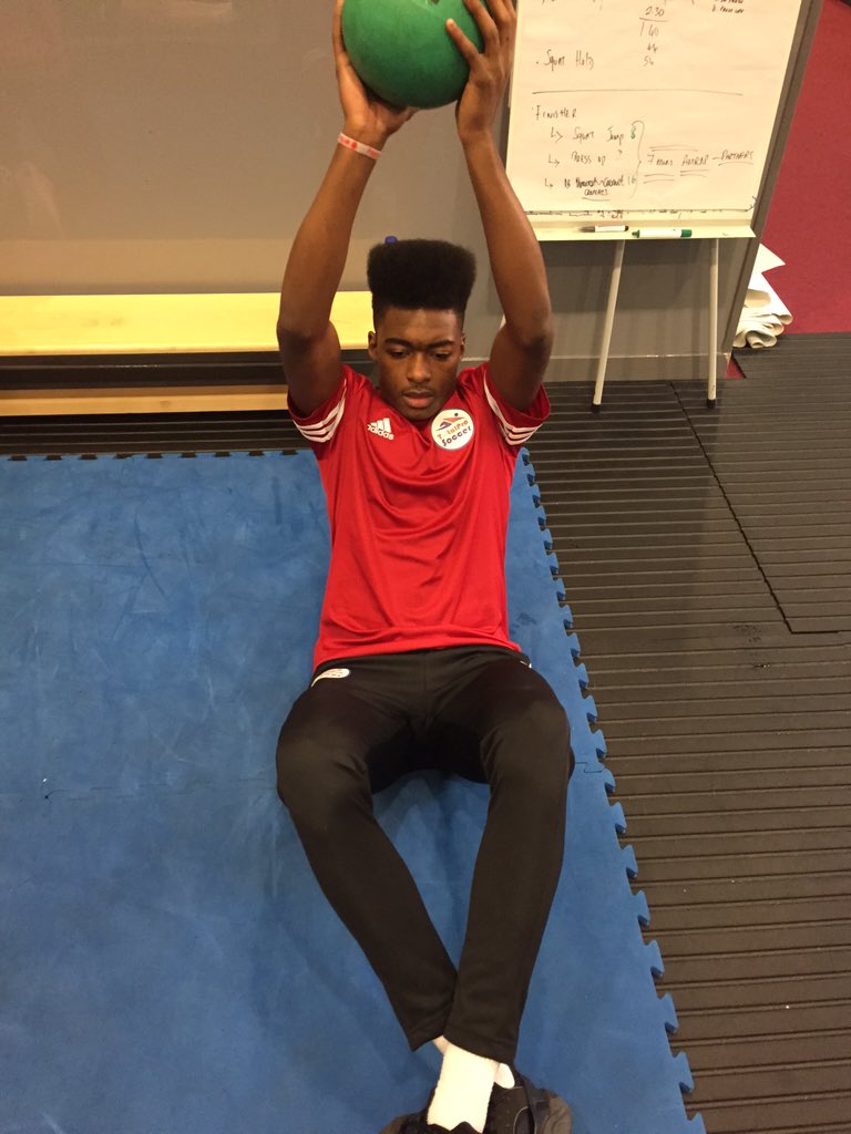 totalprosoccer's tweet photo. @fitness_vibez working with the injured @totalprosoccer players.
#HardWorkDoesntStop https://t.co/WIiFnHxoRE