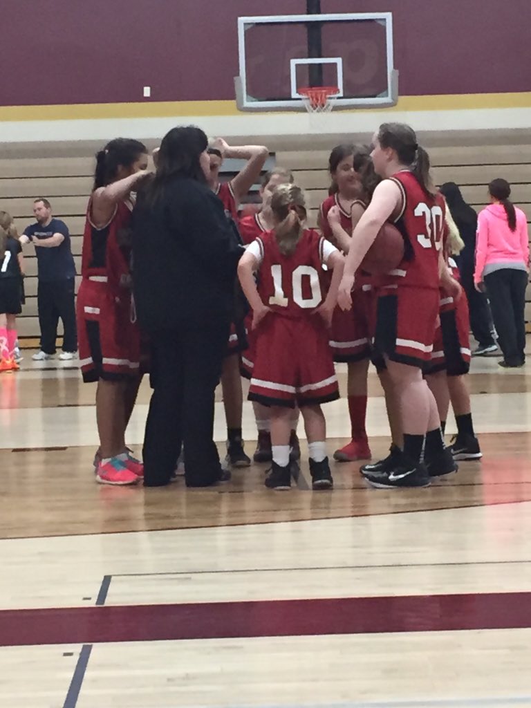 BAGBBALL's tweet photo. S/O to our 5th grade team for going 3-0 in their tournament today!!! #cardinalstrong #createhabit 👏🏼🅱🅰👏🏼 https://t.co/0fpZb09dXy