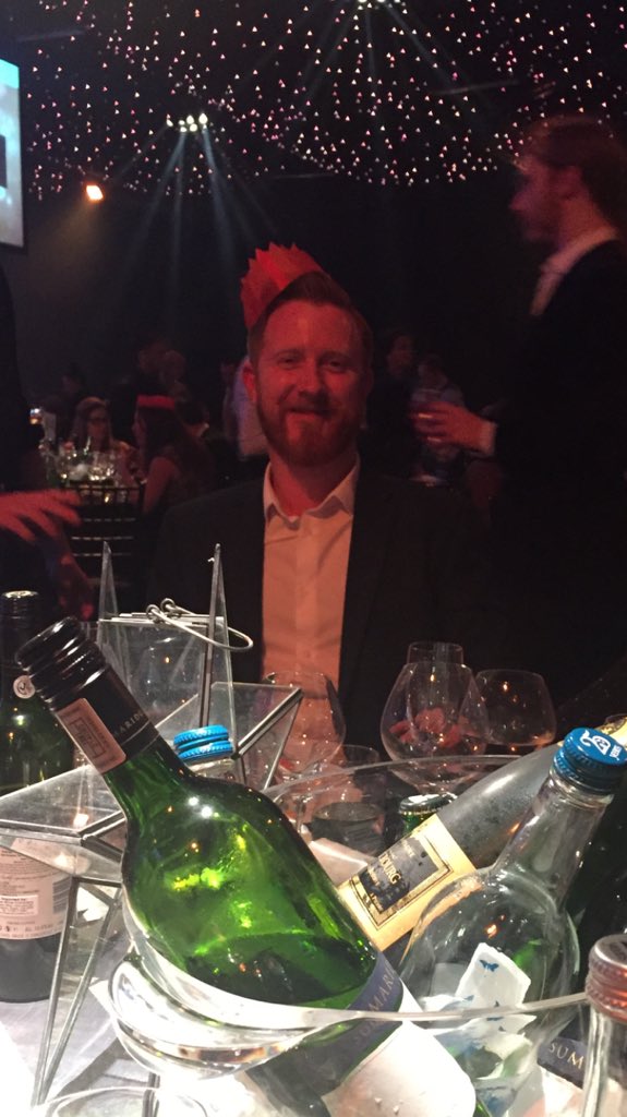 ameliamayf's tweet photo. Who ate all the pies? #smarterchristmas https://t.co/NH2tQXI7Ut