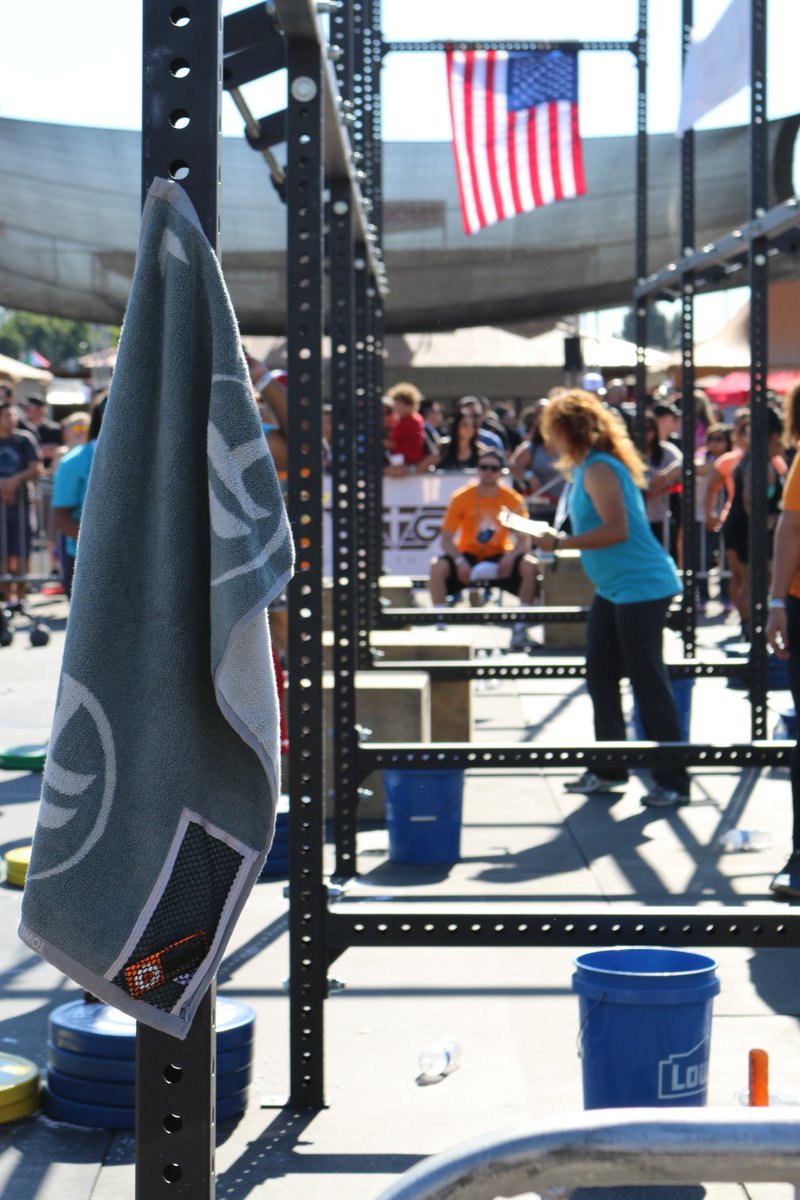 TowelTech's tweet photo. Hang out much! #fitness #giftideas.4 peeps who #workout #crossfit You need #awesomestuffweek #stockingstuffers ;) https://t.co/6ew6vcDQjz