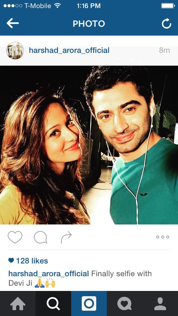 preetikatweets's tweet photo. @har1603 Devion ke pujari 😜 ! Super Fun working with u again! Nothing changed ! Not even the Late night packup! 🙈 https://t.co/63vItAQYAF