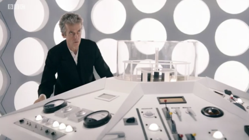 morganjeffery's tweet photo. Beautiful, shiny, old-school TARDIS - can we keep it please? #DoctorWho https://t.co/ImREQA7XDa