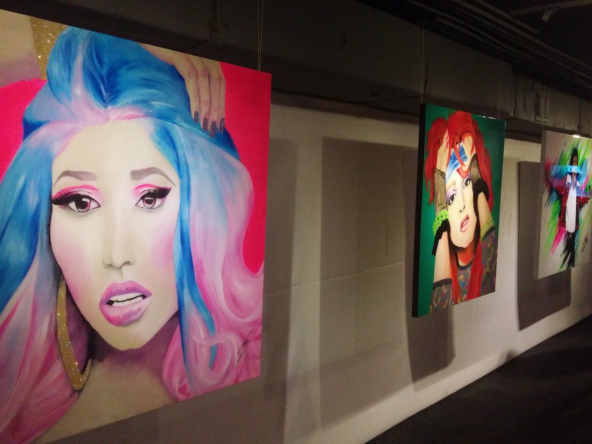 AdamEntity's tweet image. Many amazing celebrities at BodyTek Wynwood show casing art by Trey Opp.