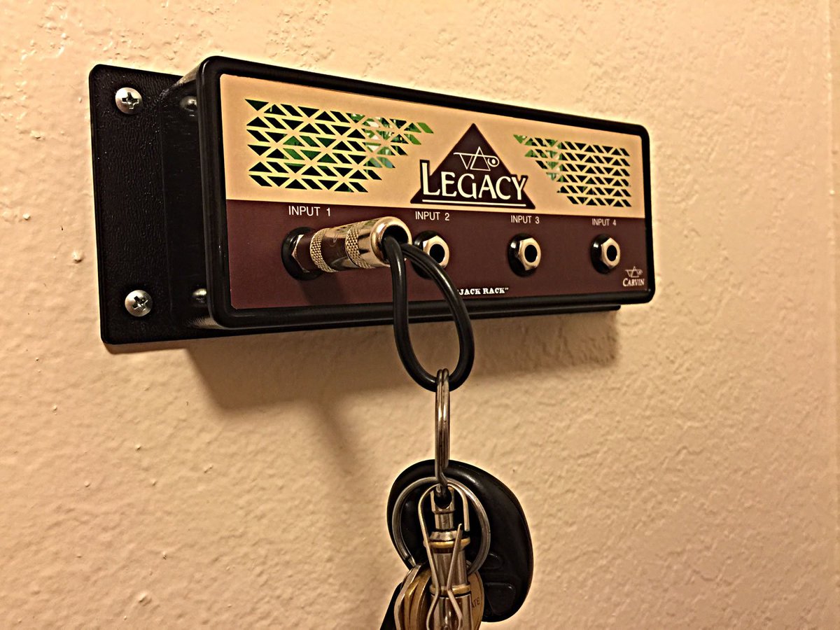 _aimless's tweet image. Anyone know where I can get something like this made, or buy a broken old amp like this? #amp #keychain