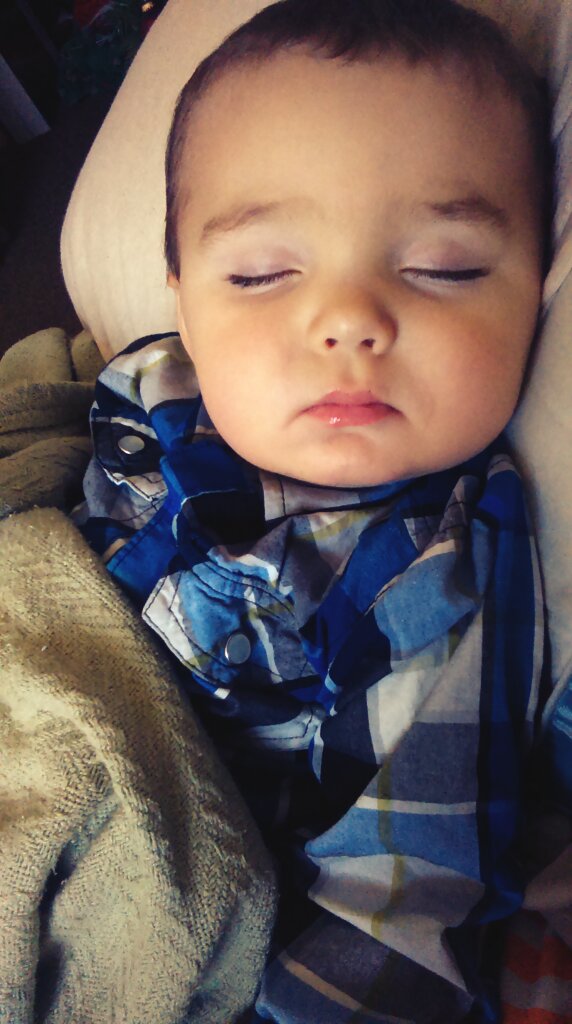 MooMoo_Merb's tweet photo. We Care was too much! He has to take a nap and re-energize for this evening! #WeCare2015 https://t.co/J8yXFBFjC2