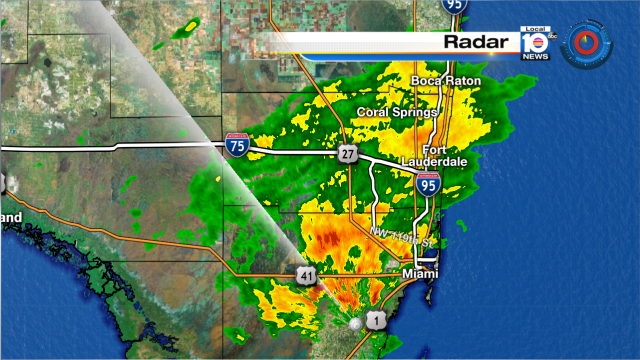 A LOOK AT RADAR - Nuisance rain continues to soak northern half of Miami-Dade and all through Broward. #Rain #SoFlo https://t.co/EEb7PqiQaF