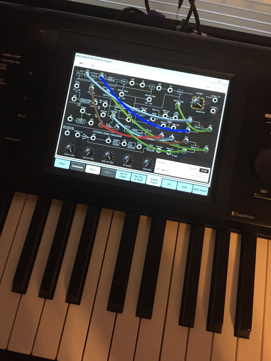 JustinK_Music's tweet photo. I'm loving making new sounds on my #Korg #kronos88 #kronos @Korgusa Ya'll make one hell of a product #sounddesign https://t.co/It7sQGnlry