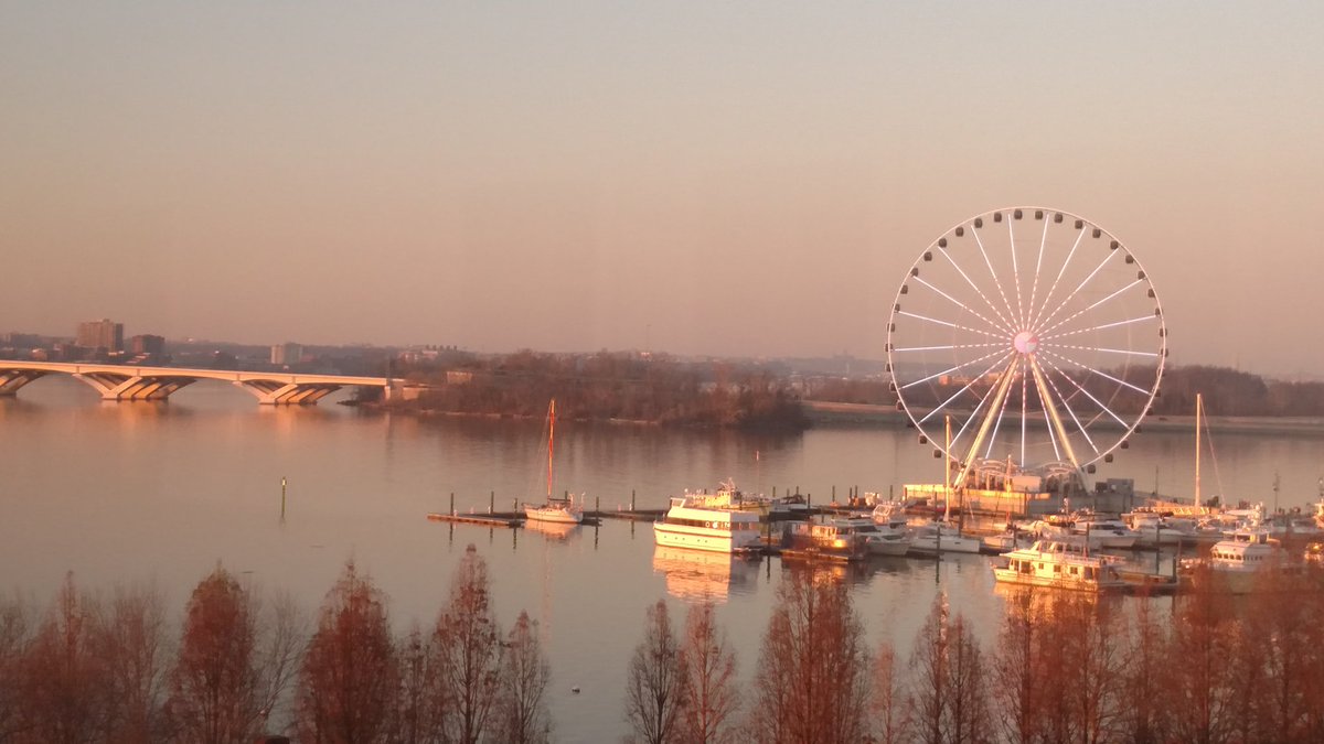 JaneneG's tweet image. Closing up the 1st preconference day at #LearnFwd15. On your way? Get ready for these beautiful views.