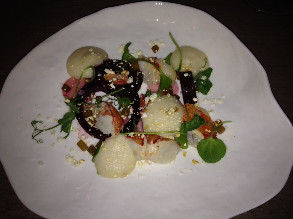 Mennoo30's tweet photo. Aanrader !!!! Nieuw restaurant in Rotterdam . @Hangar85 ! https://t.co/CJW56WNK0A