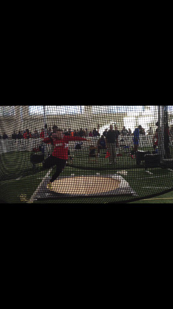 LouisvilleTFXC's tweet photo. Senior Steve Wade wins the men's shot put with a throw of 17.16 / 56'3". https://t.co/KfGSWh0Qjr