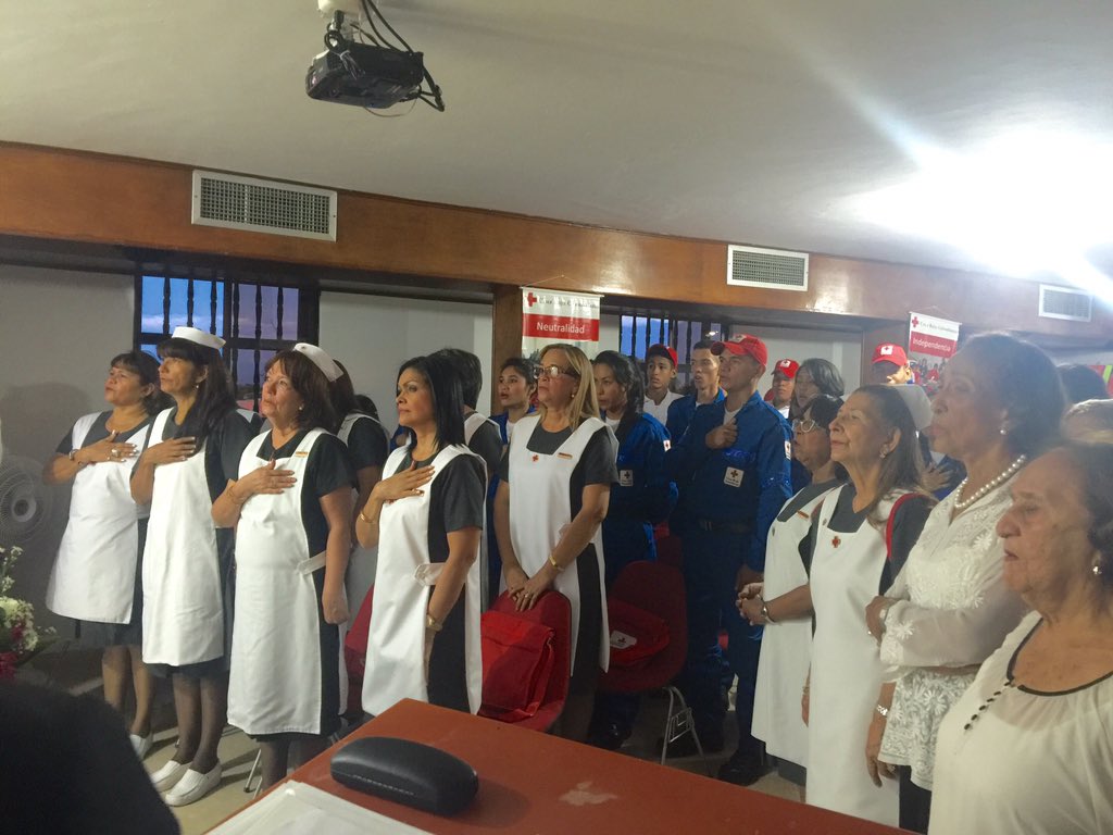 CruzRojaCesarOF's tweet photo. Celebración del Día Internacional de Voluntarios y consagraciones. https://t.co/ZoQjLJzl2l