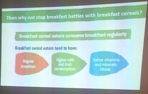 yesiraoef's tweet photo. So why not stop breakfast battles with breakfast cereals especially Koko Krunch 😁 #TUMLuncheon #Nestleberbagipesan https://t.co/H9MaY9yGAN