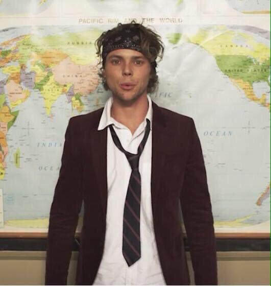 Princess Val (@mcrmaid) on Twitter photo 