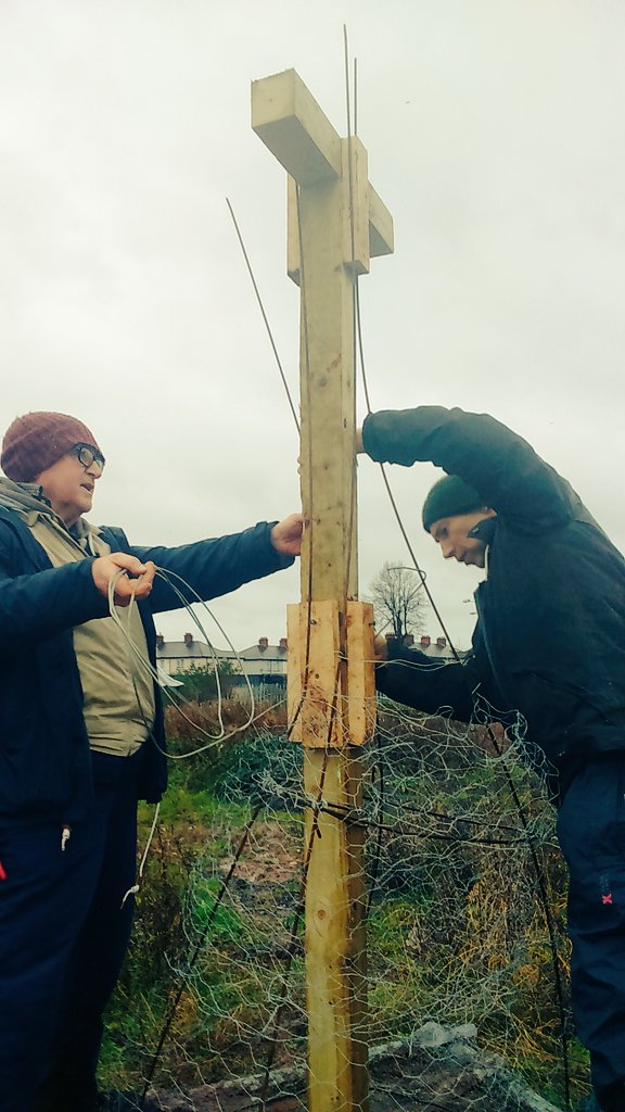 peasparkbelfast's tweet photo. #project127 progresses in the rain and wind. https://t.co/PeYUAvlYsF