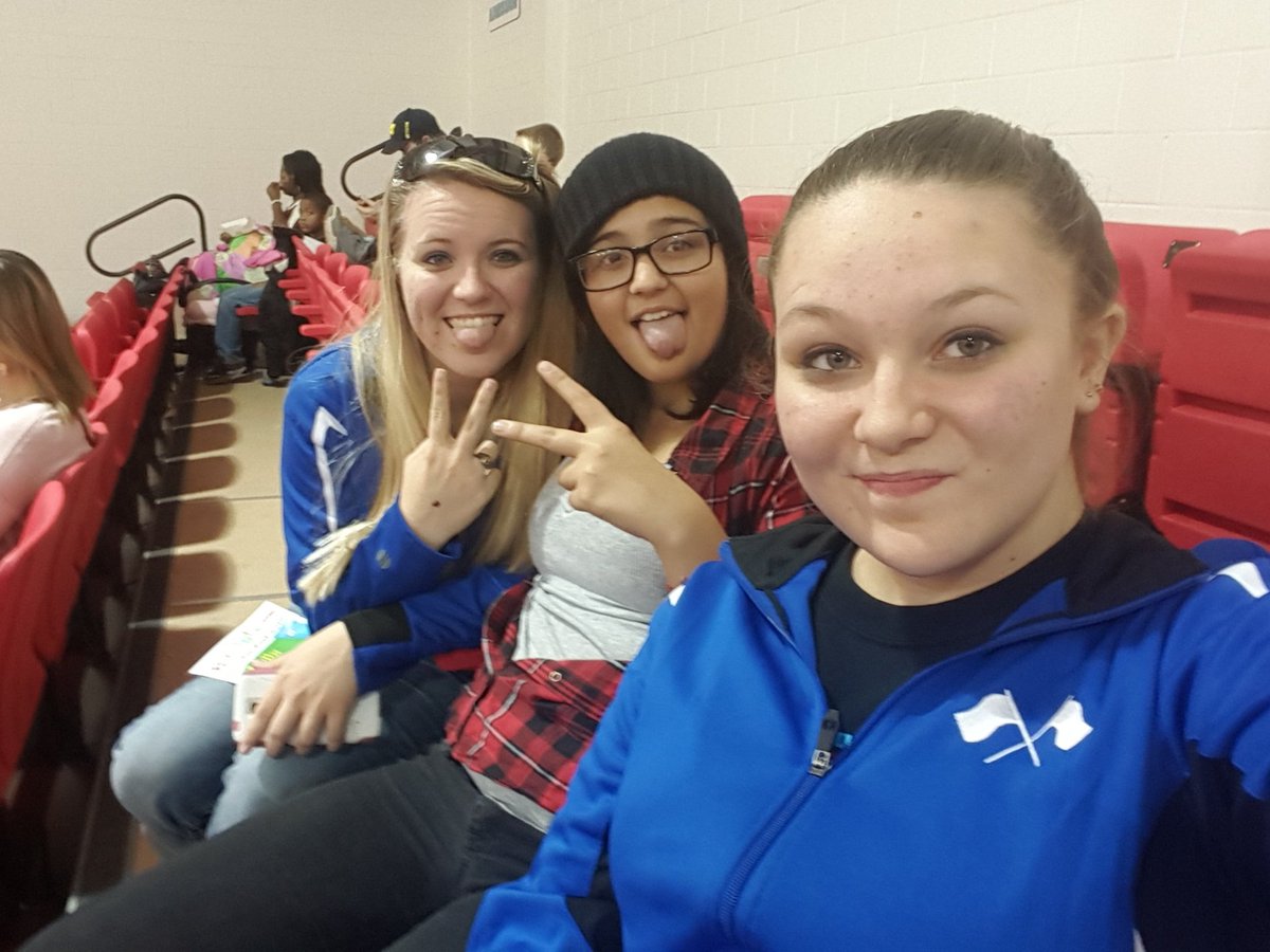 kaeli_joy's tweet photo. #ALLABOARD #TheLimaExpress #Expressnation @TheLimaExpress https://t.co/dvJJAZgPoP