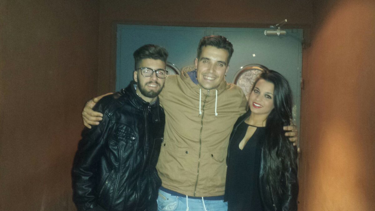 SalaLaCama's tweet photo. Ya esta con nosotros la guapa de @anabelhernandz GoGoGo!! https://t.co/IEcvWQHzJl