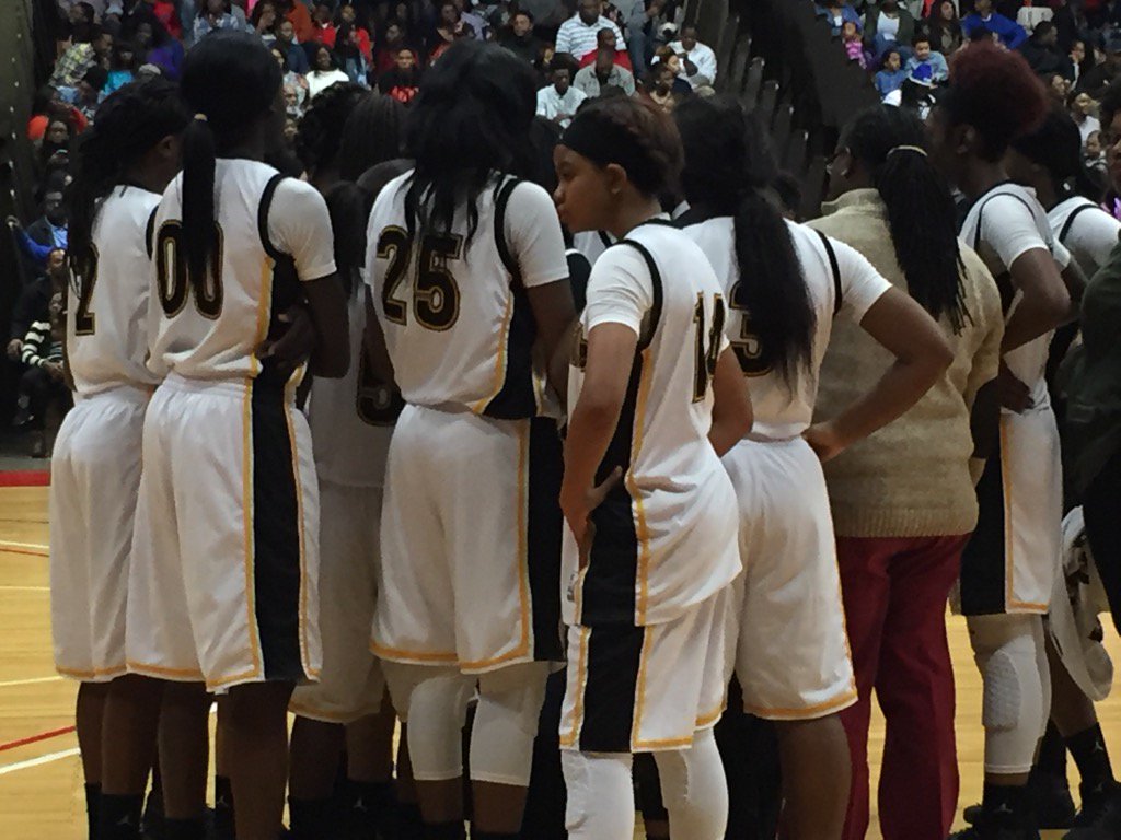 42-39 GHS #Honeybees defeat #Gentry Rams in a hard-fought rival game!! Way to go Honeybees🐝😎🏀👍🏽