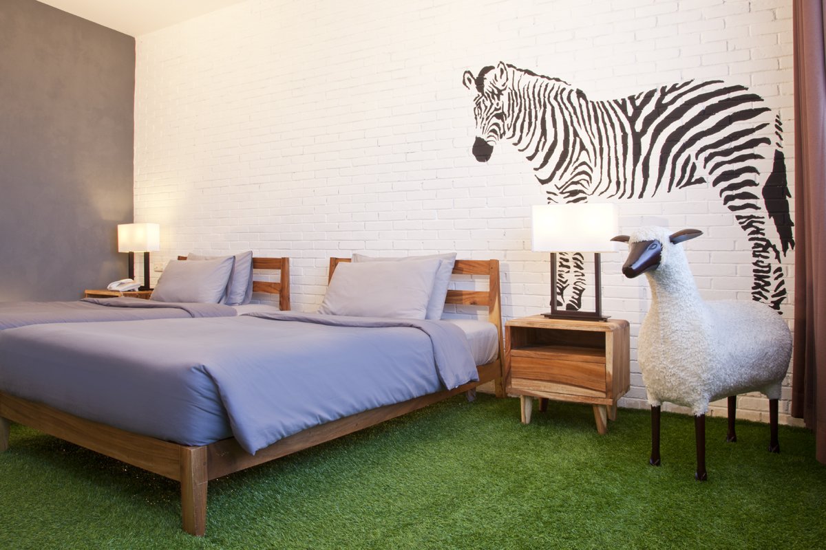 Weekdays promo rooms IDR 450.000 6th-10th Dec 2015 limited for 5 rooms, for reservation please call 08112079799