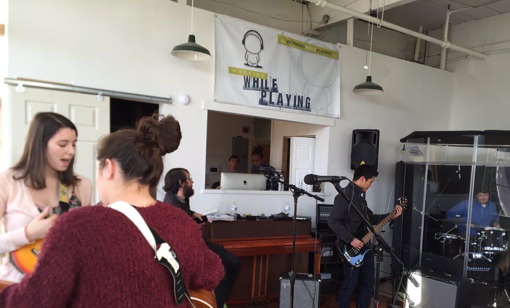Alex_Aha7's tweet photo. #workingwhileplaying #phillyart https://t.co/G66SjtJfdz
