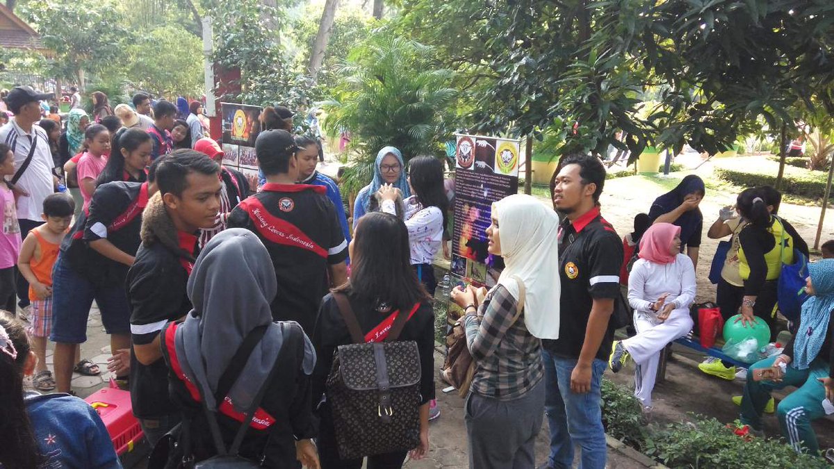 Gathering pagi Minggu 6 Des 15 at Taman kota pekanbaru. #musangloverspekanbaru #carfreeday #musangloversindonesia