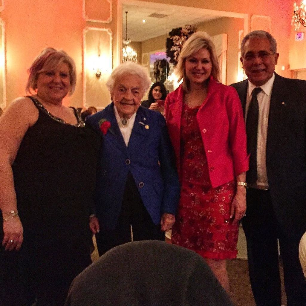 clino_ch's tweet photo. Dining with Mississauga Mayors! Past and present! #suits #bespoketailoring #customtailo… https://t.co/TiSXYWNnUG https://t.co/F2Dm4GlMaC