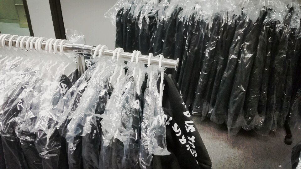 SubKultureEnt's tweet photo. [#BLOCKBinUSA MERCH UPDATE] For those of u who purchased merch &amp; are waiting on shipments: https://t.co/jrUIGPS2A3 https://t.co/g92o1vU7qs