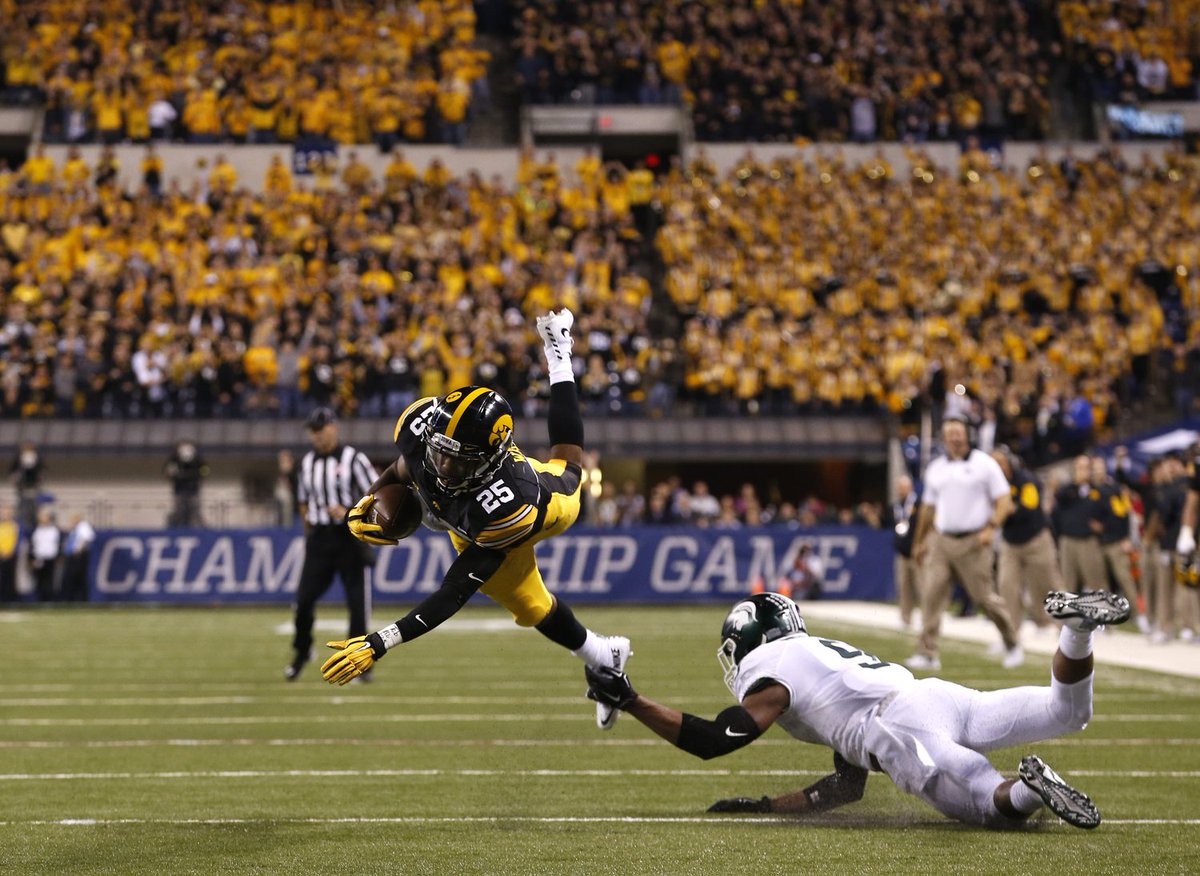 HawkeyeFBNotes tweet media