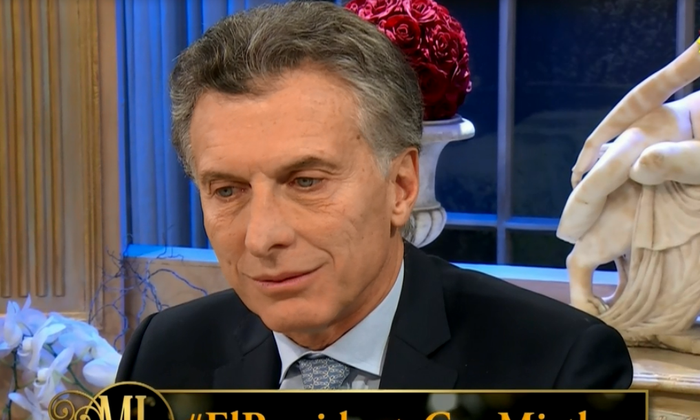 bigbangnw's tweet photo. Macri con Mirtha Legrand: "Si Cristina no quiere, los atributos los entregará la Corte": https://t.co/66ScULHvw4 https://t.co/MDmGzAwOAr
