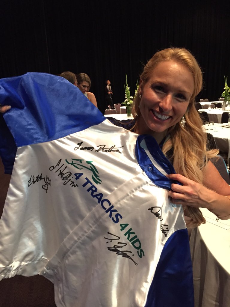 Our <a href="/4tracks4kids/">4tracks4kids</a> silks have a few more signatures on them. <a href="/HeatherBVitale/">Heather Vitale</a> lending her name for charity.