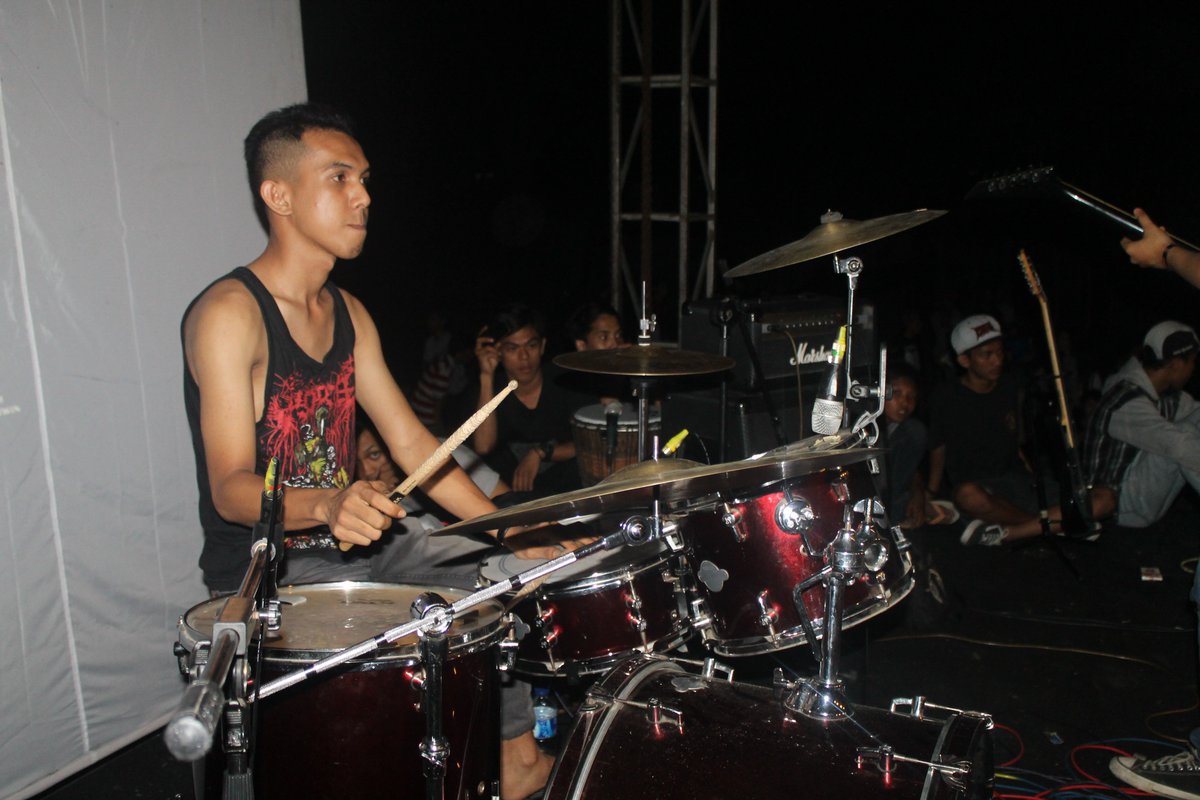 Last Night live in palu bergejolak #2 <a href="/MrAminsulivan/">Mr Amin REZIM777</a>