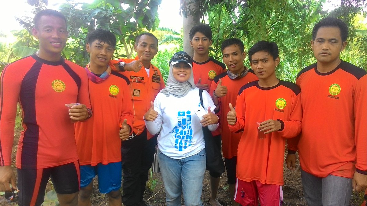 cleanactionid's tweet photo. Temen2 @JKTCleanAction & @GPSbdg pelatihan #WaterResque di Ciledug Cirebon with @SAR_Bandung. Yuk lengkapi skillmu https://t.co/sMzfqSf3pQ