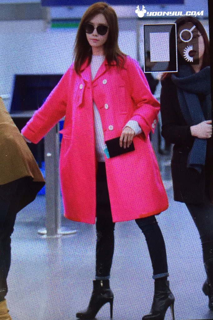 [PIC][06-12-2015]YoonA trở về Hàn Quốc vào chiều nay CVhVUTyWoAIPxv3
