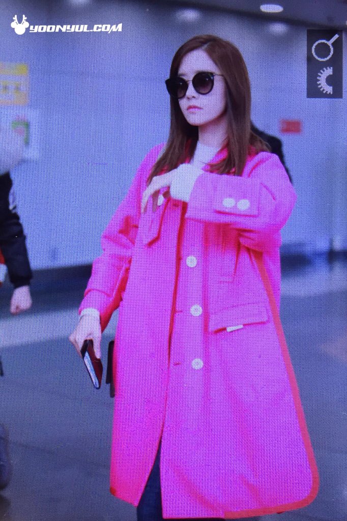 [PIC][06-12-2015]YoonA trở về Hàn Quốc vào chiều nay CVhVUwEWcAAhXLw