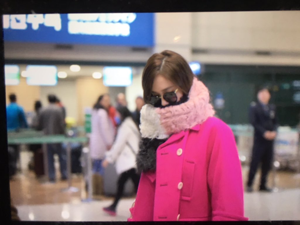 [PIC][06-12-2015]YoonA trở về Hàn Quốc vào chiều nay CVh_d7jUsAAgNRy
