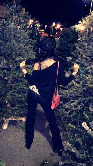 Needed to stretch a little to heal faster! There's nothing to bring ones spirits up like copin a XMAS<a href="/tag/theabbey"class="tags"><span>#theabbey</span></a><a href="/tag/raybaybay"class="tags"><span>#raybaybay</span></a>