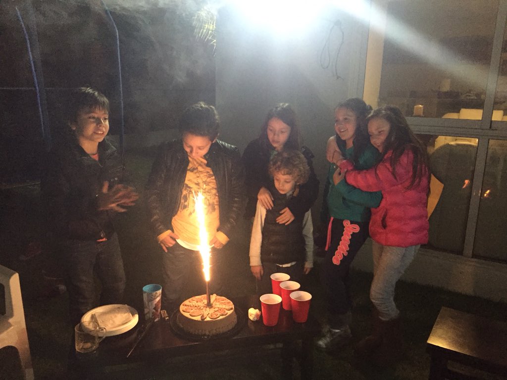 Happy Birthday <a href="/adrianescalonaz/">Adrian Escalona</a> 🎂🎁🎉🎊#friends