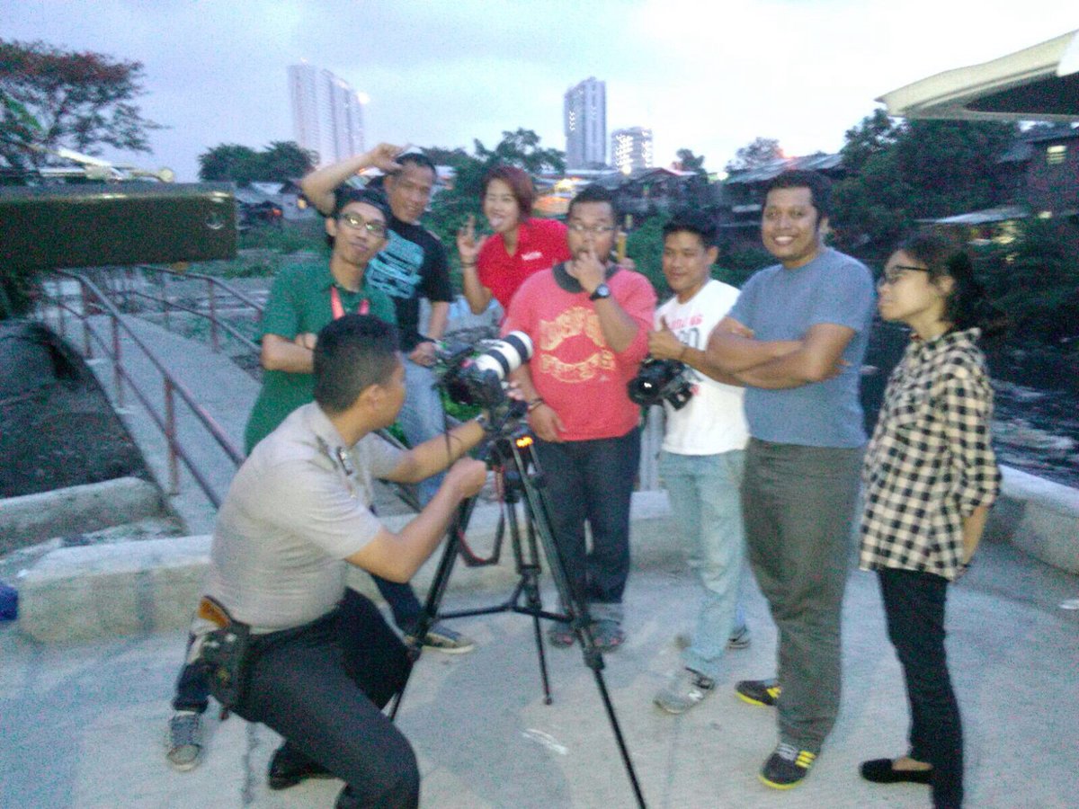 Nah kalo ini taping terakhir utk episode terakhir cc: <a href="/DetectiveFerry/">BangFer</a> <a href="/Nano_XXXL/">Noz</a> <a href="/aiokey/">Handiani Pandansari</a> <a href="/undreirwan/">irwan</a>