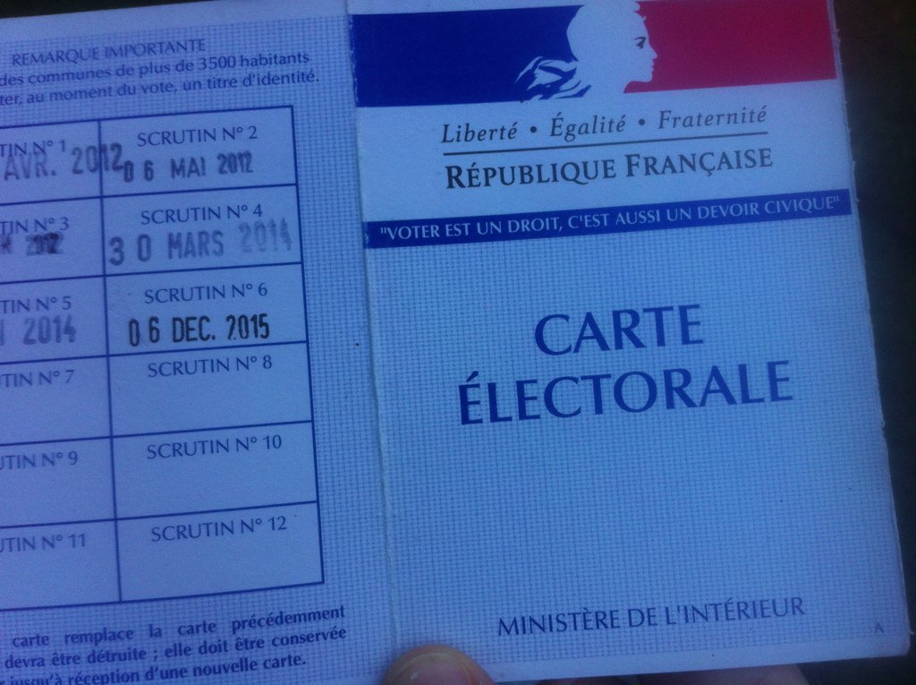 Annabelle_Mairs's tweet photo. Démarche citoyenne accomplie, même tôt un dimanche matin #Regionales2015 #OuiJeVote https://t.co/SOk6DN39x9