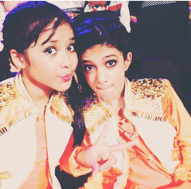 Guysdon't forget  towatchzee rishteyawardstodayme performingwithMudassarsir&amp;my friend.today. at7pmonzeetv