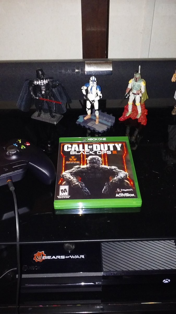 somegalen's tweet photo. Well the 501st has fallen off the wagon. Thanks @itzjeckel for forcing our hand HAHA! @PainterX_501st @somegalen https://t.co/ERmHbtIhex
