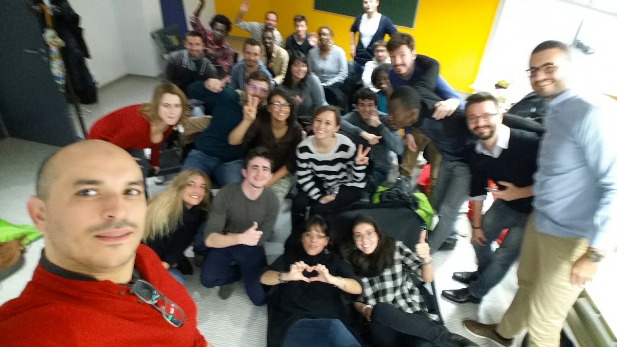 broderie's tweet photo. #SWTOURS COUCOU DE #SWTLN ET DE #SWBEJAIA https://t.co/to746rsVZD