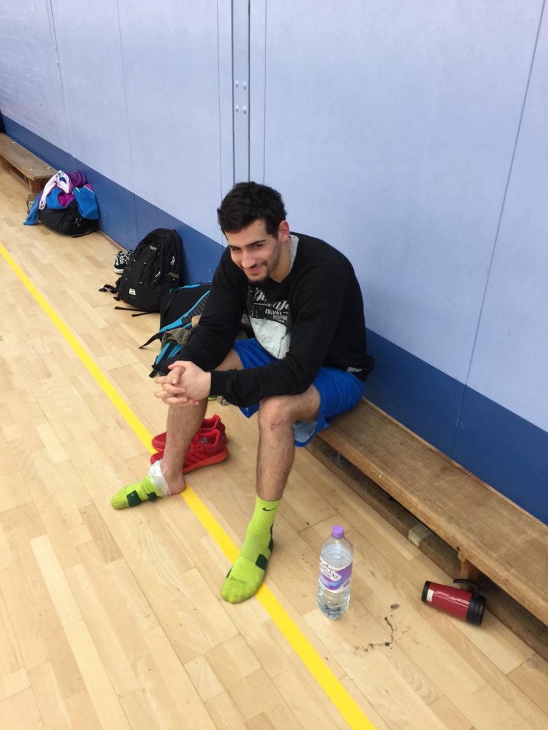 CovUniBBall's tweet photo. This man is made of GLASS!!! ;-) #DWadeFan #CUBB #Coventry #AMomentOfSilenceForThisPoorMan #LastedTwoMins #Shocker https://t.co/krKo68FVDg
