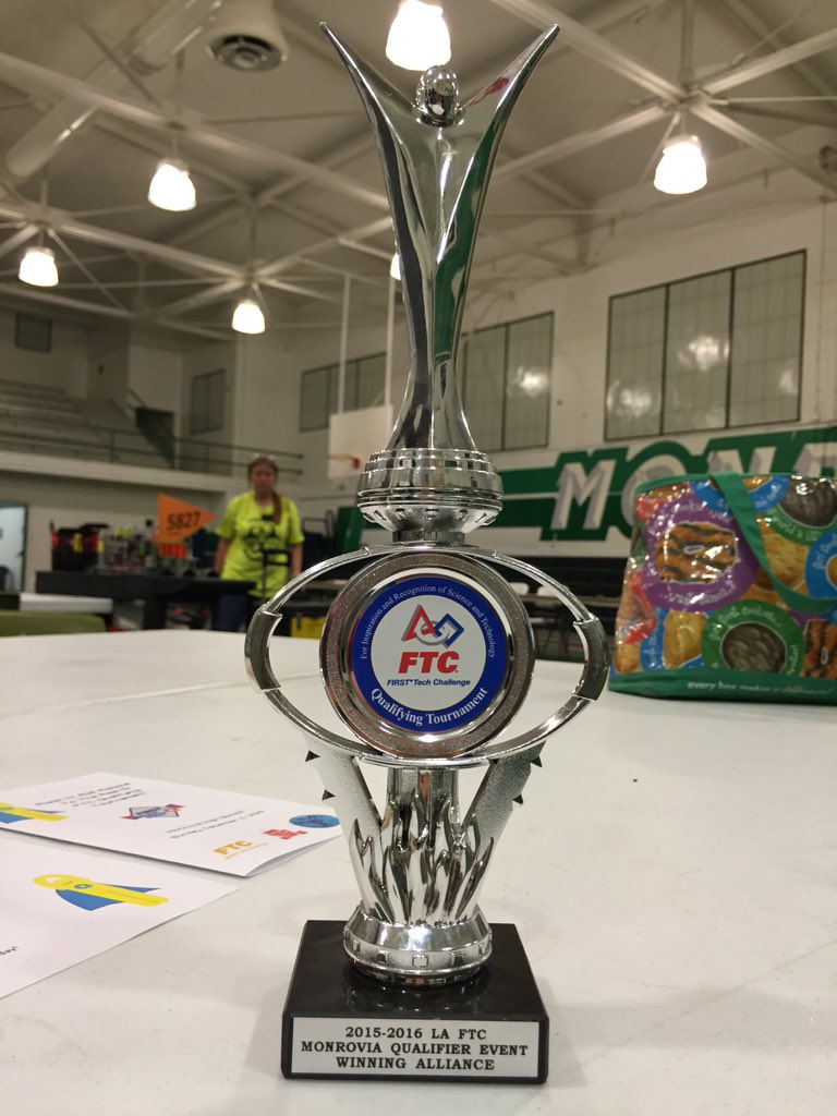 Gaulbots358's tweet photo. Great job, everyone! We were 2nd pick in the winning alliance along with @Alloymantulas and 9887 RoboVikings. https://t.co/yoWzIyxMFJ