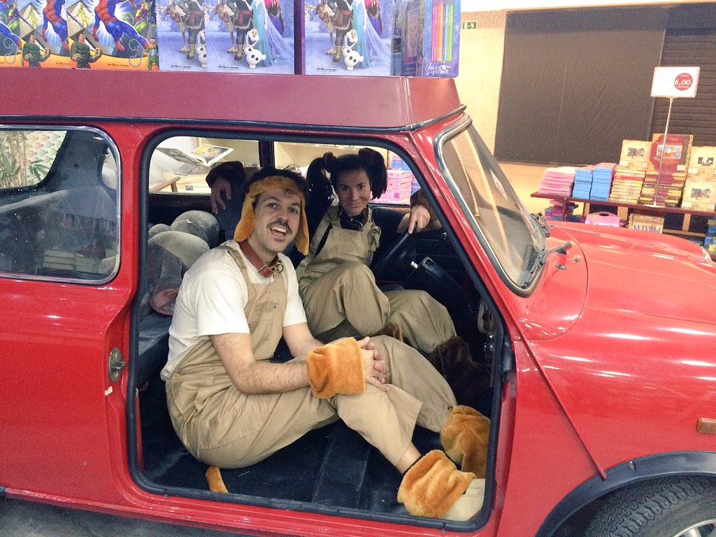 ves_arteteatro's tweet image. ¡¡Cipión y Berganza ya están llegando a @TopBookslibros!! #ElColoquioDeLosPerros