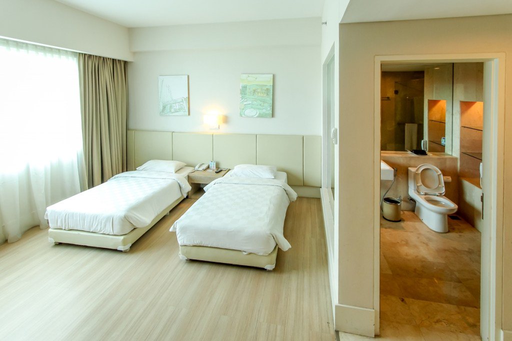 ruangfreelance's tweet image. Stock Photos: Hotel Rooms And Toilets wp.me/p6bvIU-2DK #building2 follow @hiresstock #freebies