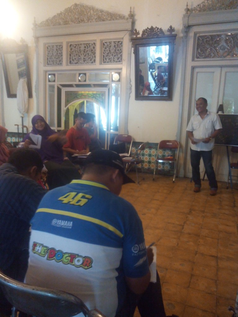 KOMISISolo's tweet photo. Workshoop KOMI$I Solo w/ Alberto Veye @ Rumah Nenek ... @KOMISI_Nasional @Dedybudiman @astermora @AnteroYani https://t.co/t3P4OKwi5s